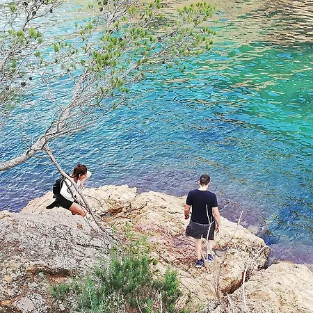 Mana Mana Youth بيت شباب *