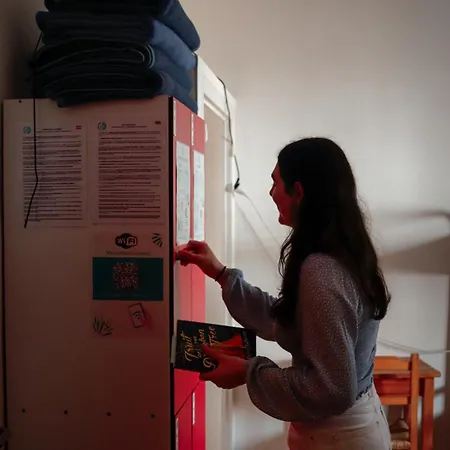 بيت شباب Mana Mana Youth *