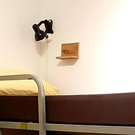 Mana Mana Youth Hostel Tossa de Mar