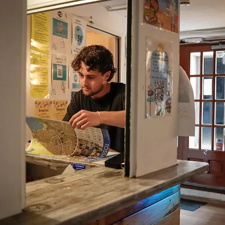 Mana Mana Youth * توسا ذي مار