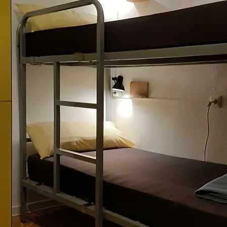 Hostel Mana Mana Youth *