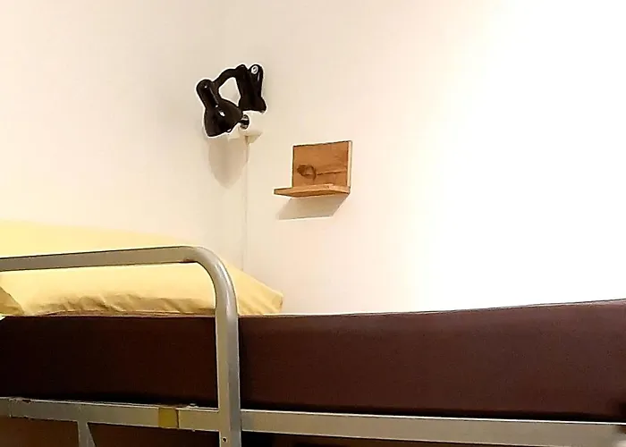 Mana Mana Youth Hostel Tossa de Mar